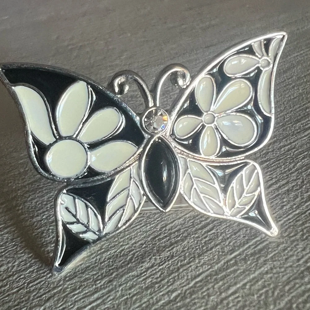 New Tutti Frutti Rhodium Black/White Butterfly Cocktail Ring Size 7